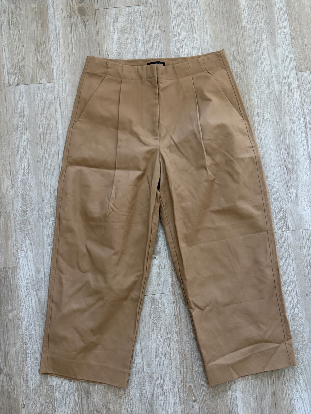 Banana Republic Wide Leg Pleat Front Cropped Pant 100% Cotton NWOT